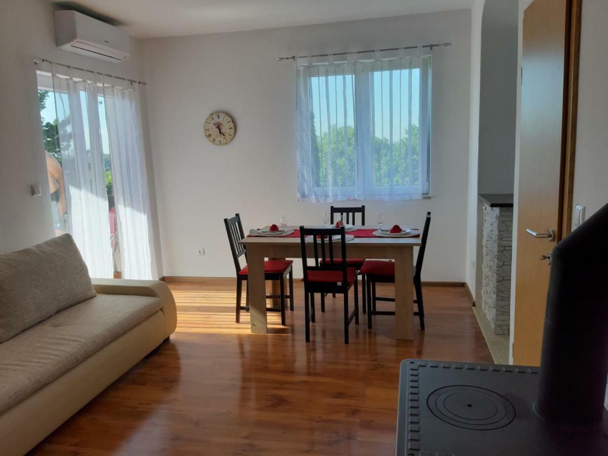 Apartman Igy ヴィンクラン エクステリア 写真